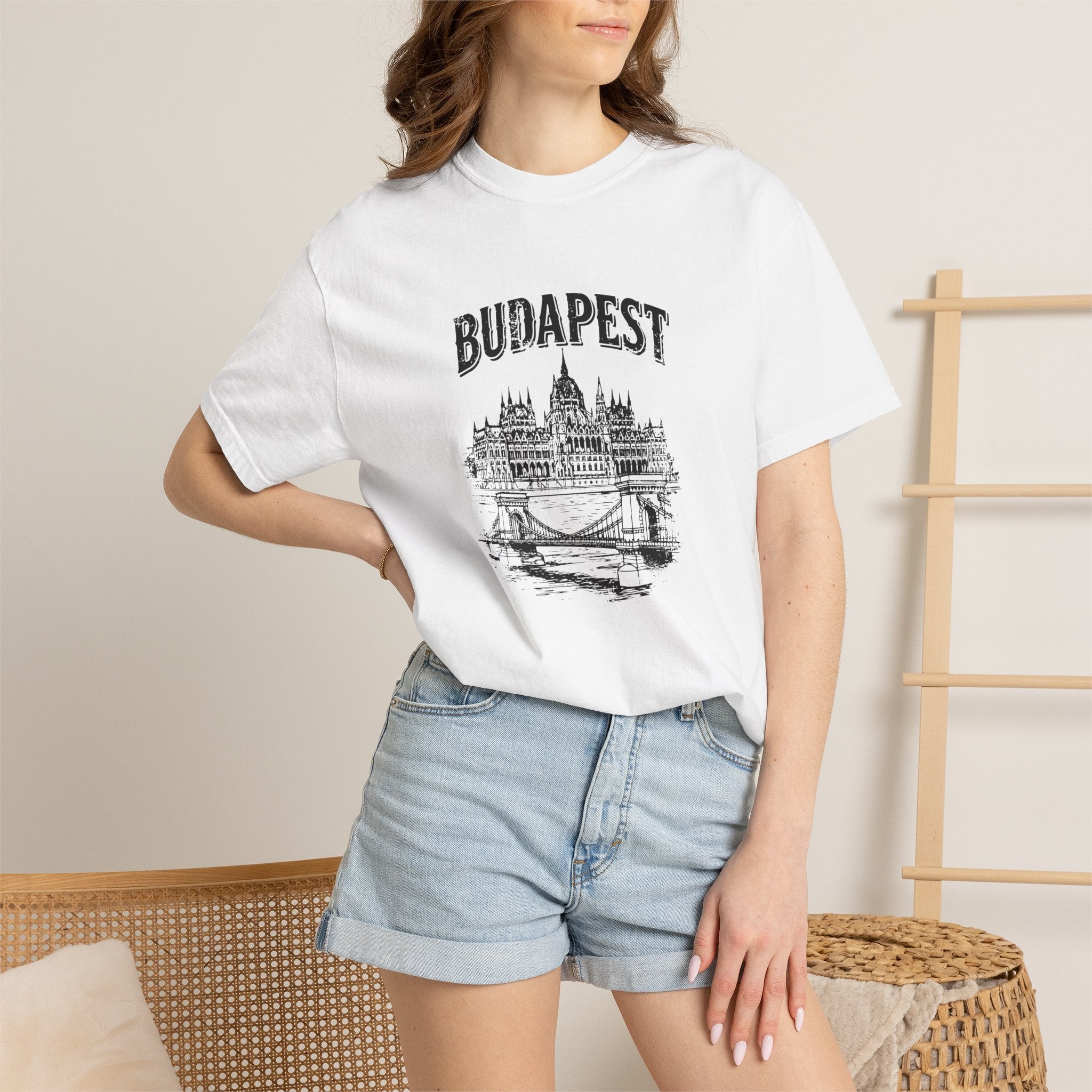 Budapest tee