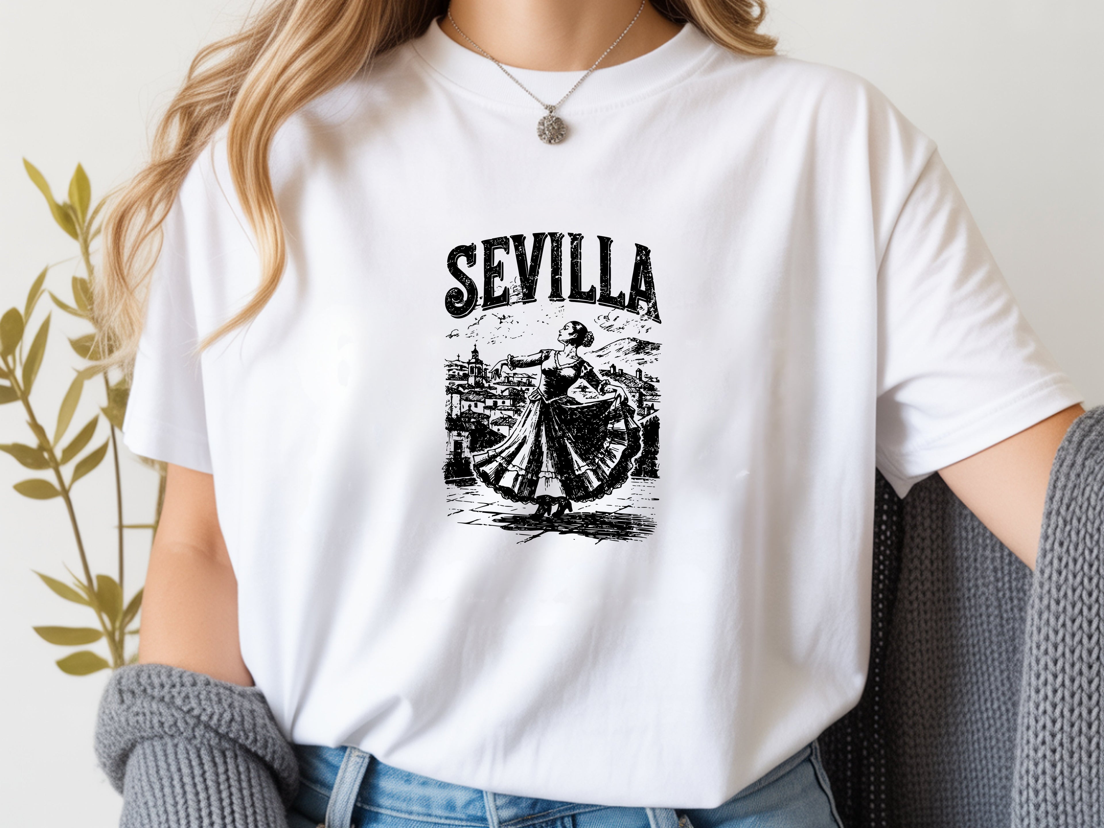Sevillia tee