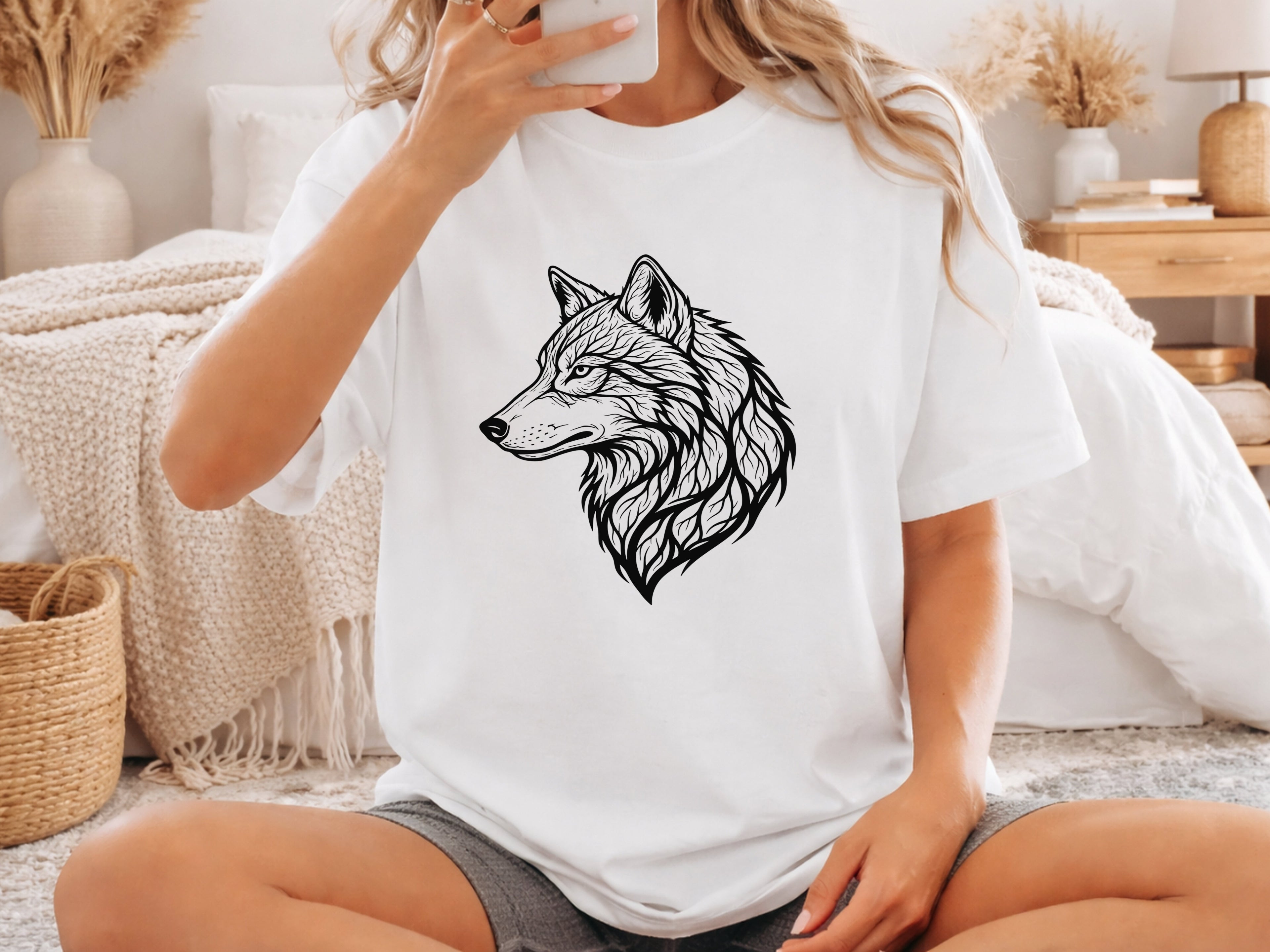 Wildlife Majestic Wolf Apparel