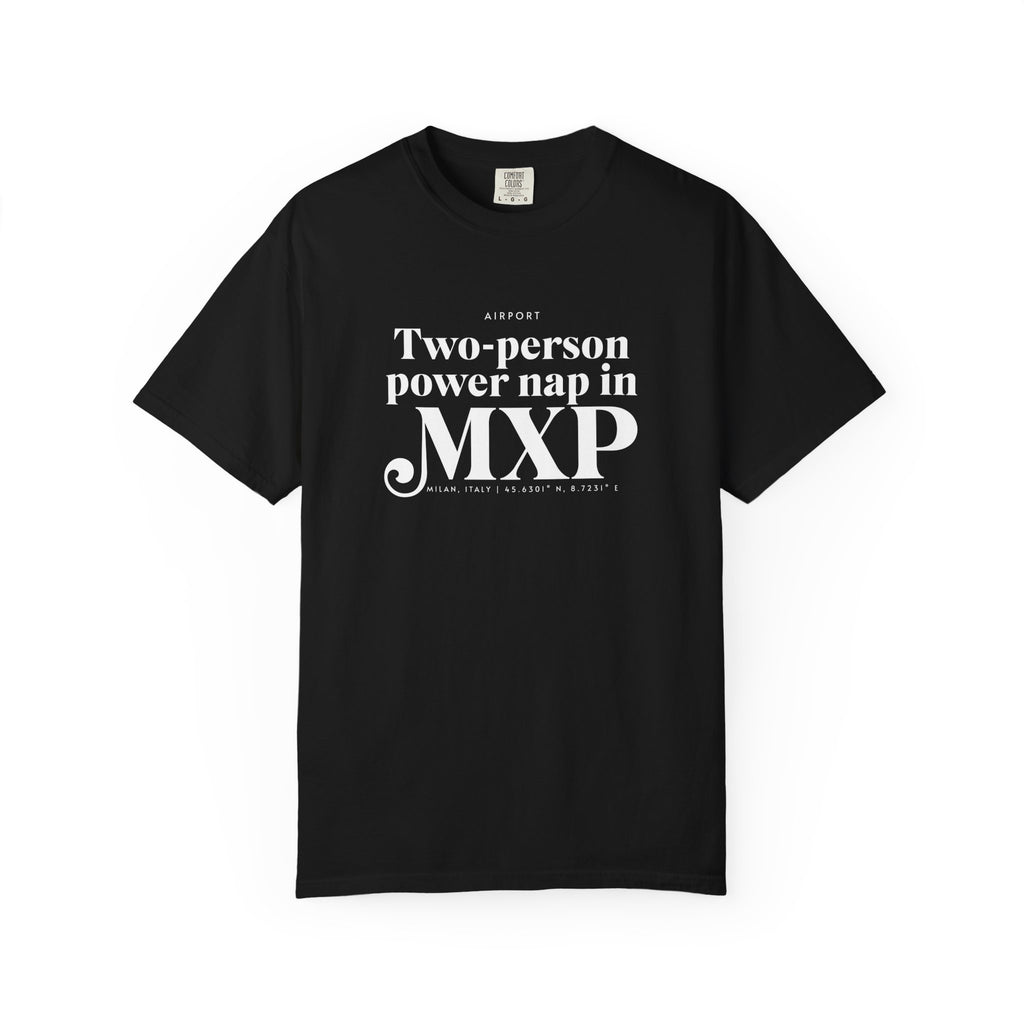 Two-person power nap in MXP airport, Milan, Italia tee