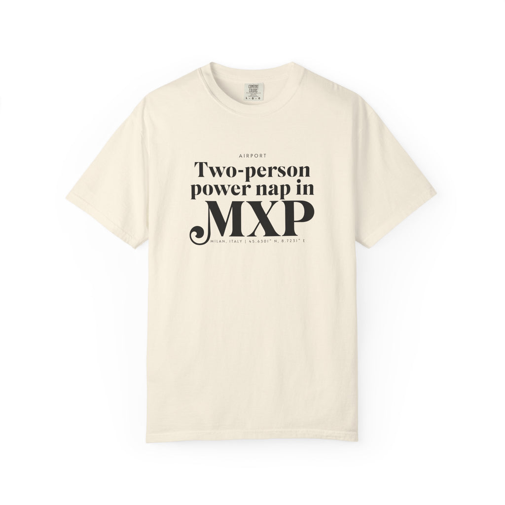 Two-person power nap in MXP airport, Milan, Italia tee
