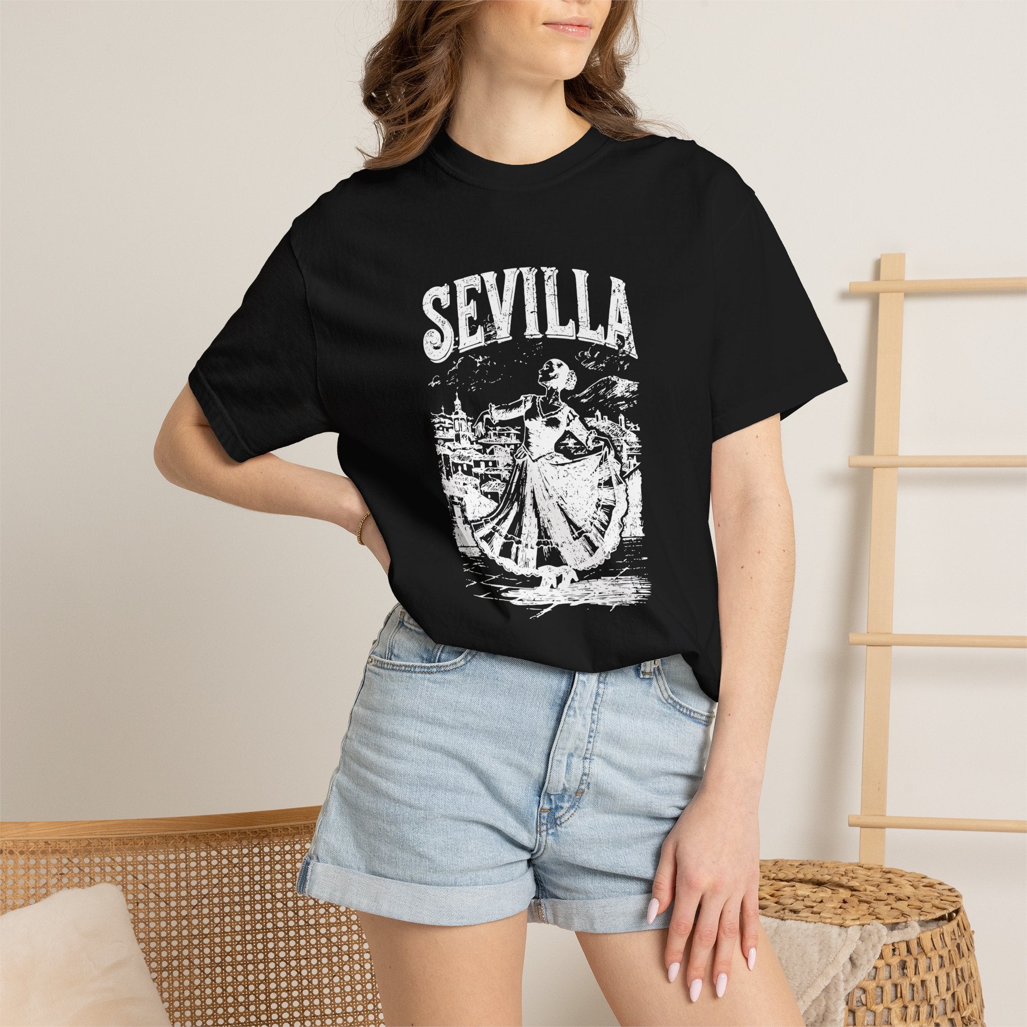Sevillia tee