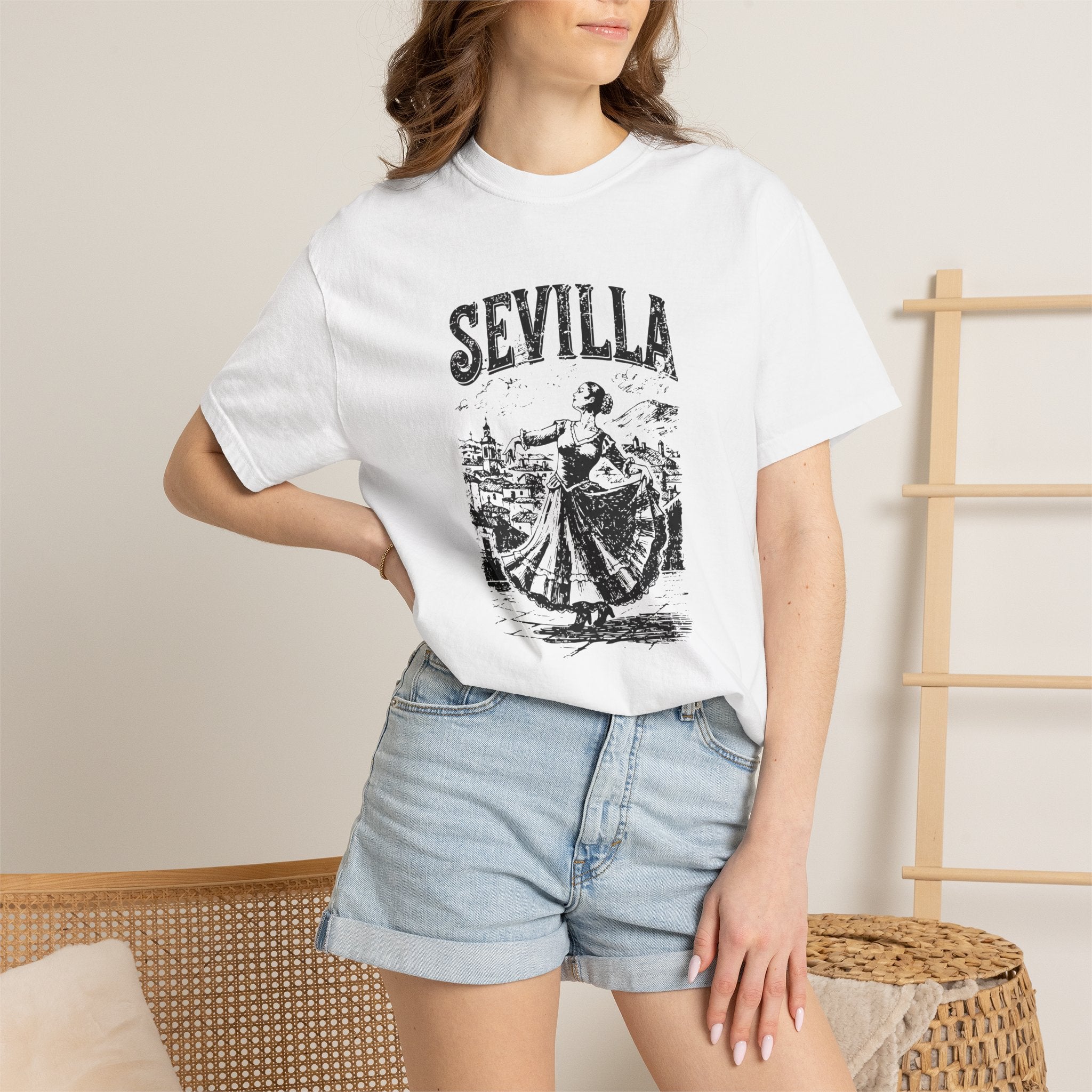 Sevillia tee