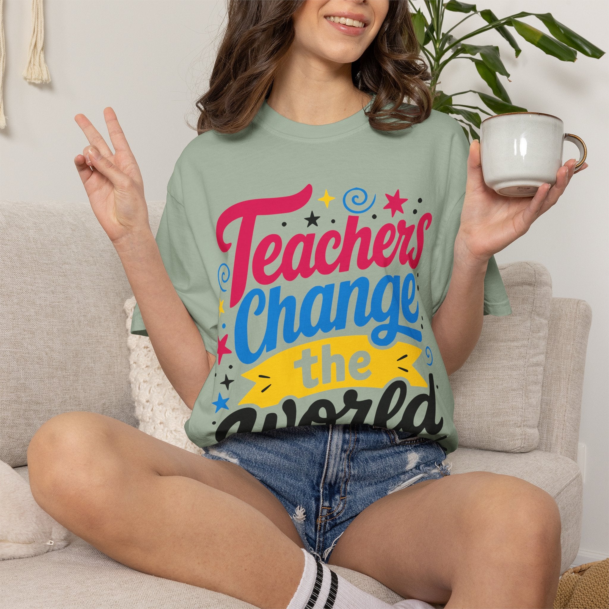Teachers Change the World tee